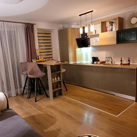 Executive Apartment Avantgarden Coresi Braşov Exteriör bild